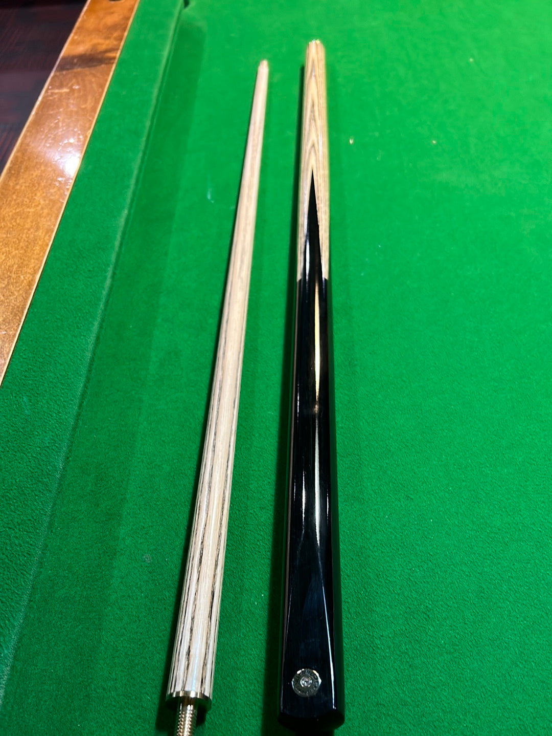 BARRACUDA Silver Medal 1/2 Pool, Snooker Billiard Cue