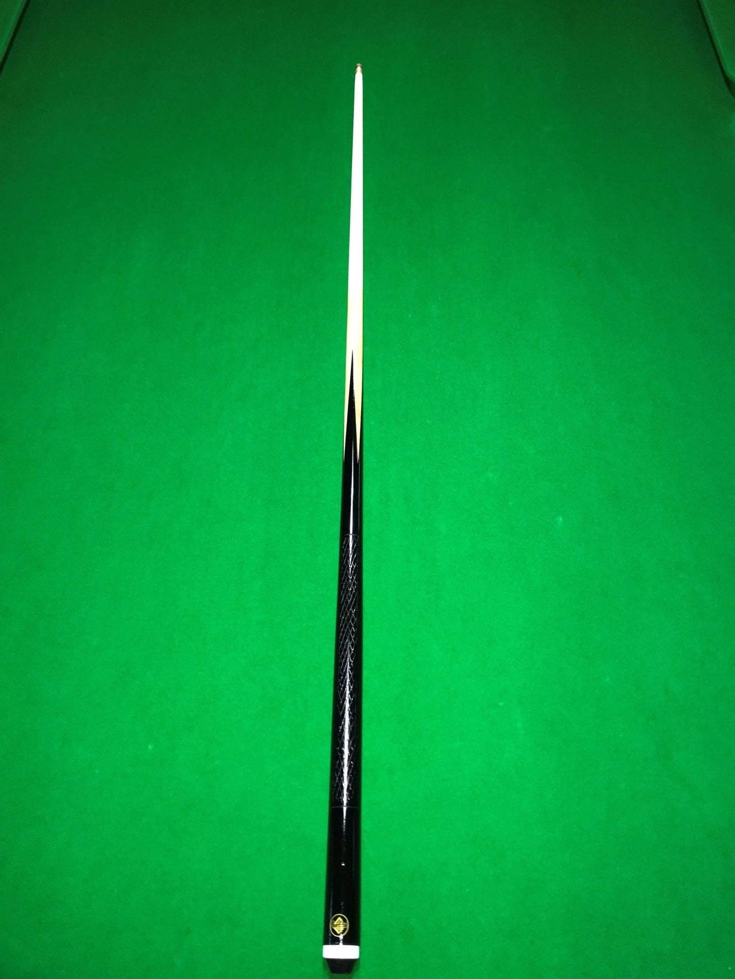 Black Wooden One Piece Pub Pool, Snooker Billiard Cue - Q-Masters