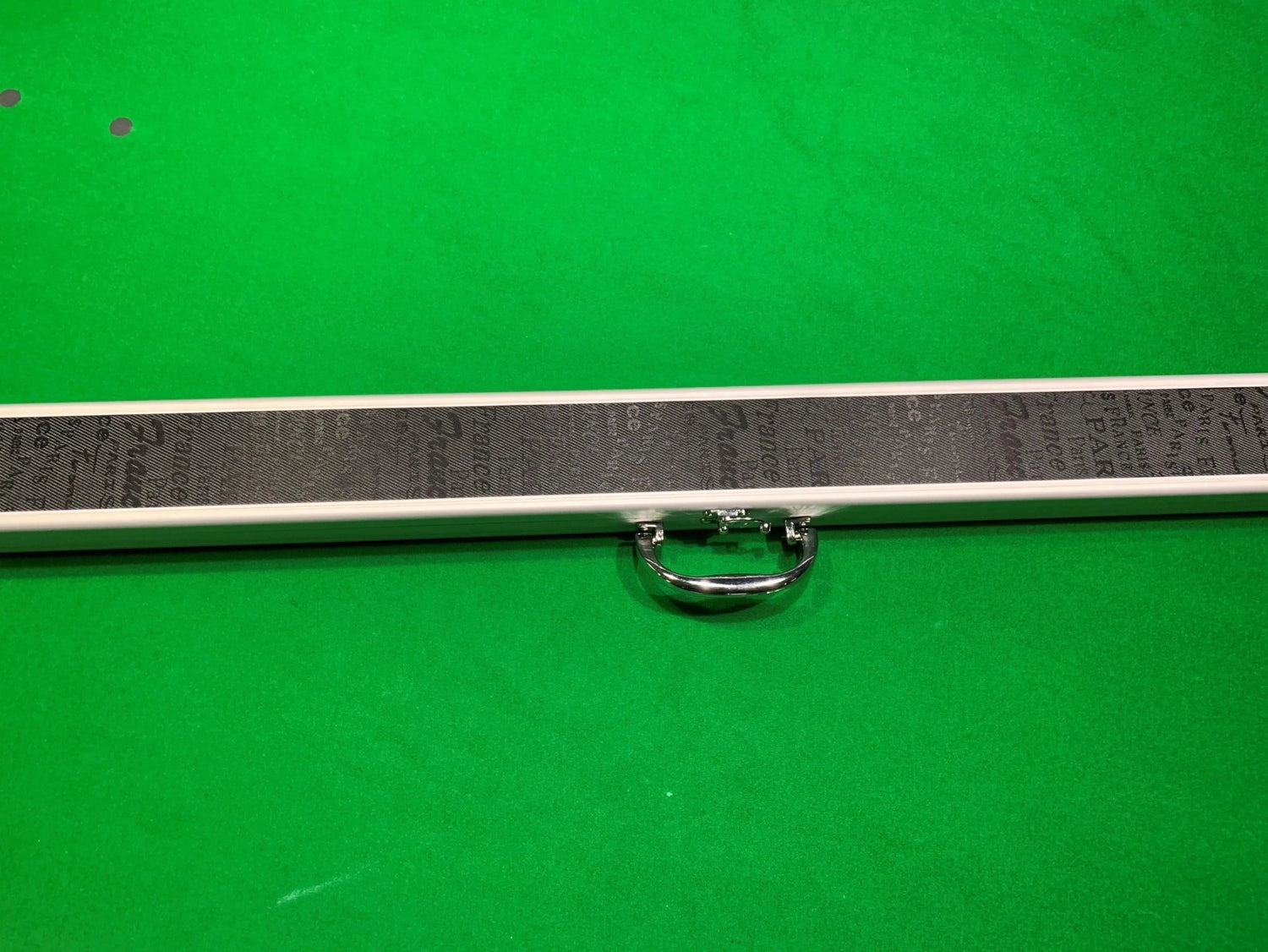 Deluxe Aluminium Design Pool Snooker Billiard 3/4 Cue Case - Q-Masters