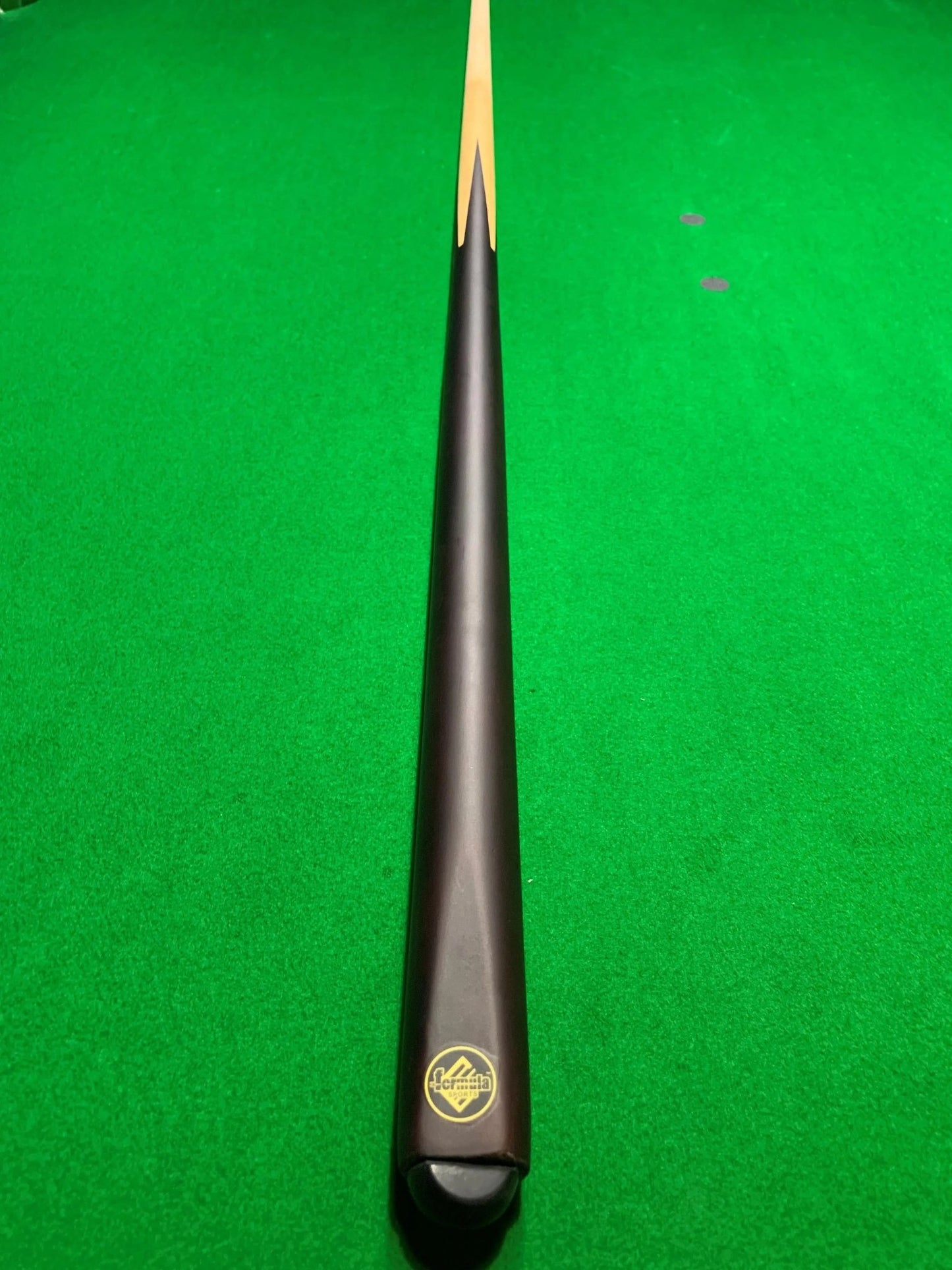 FORMULA Brown Maple One Piece Club Pool, Snooker & Billiard Cue - Q-Masters