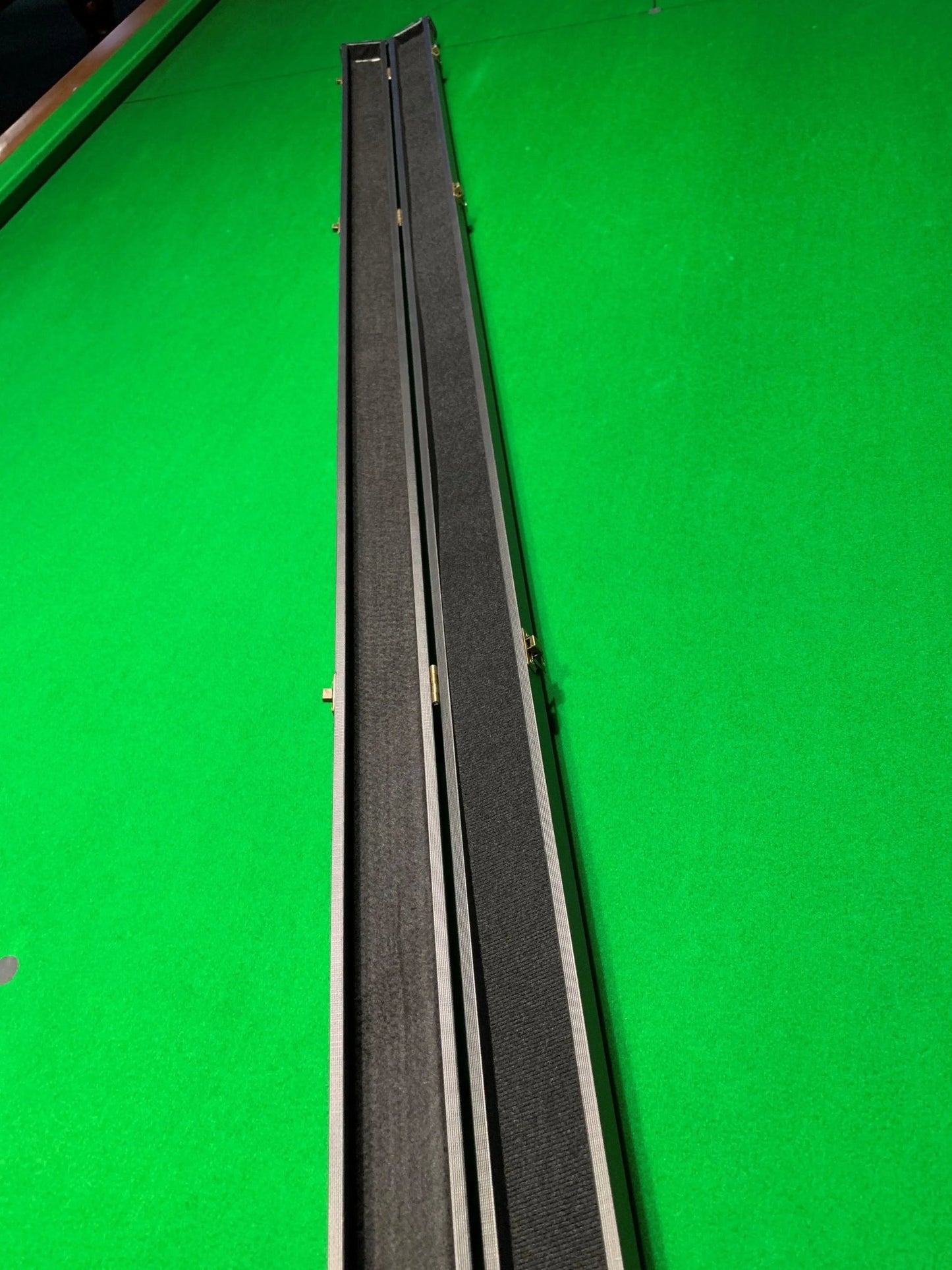 MITCHELL Black One Piece Pool, Snooker, Billiard Cue Case - Q-Masters