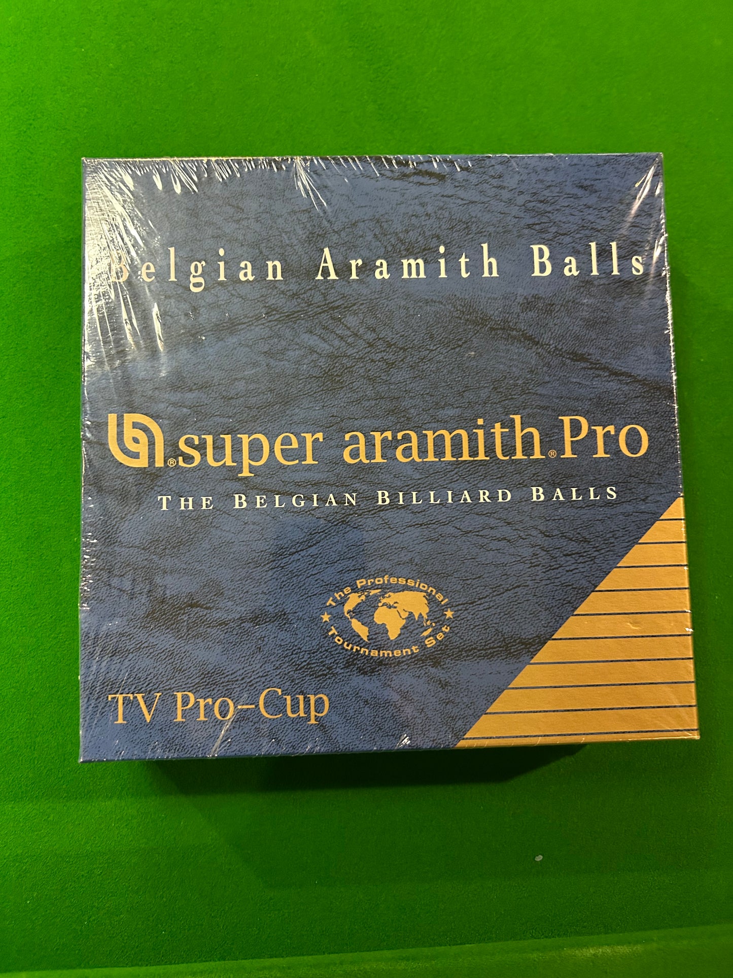 ARAMITH 2 1/4 Belgium Premier Kelly Pool Tv Set