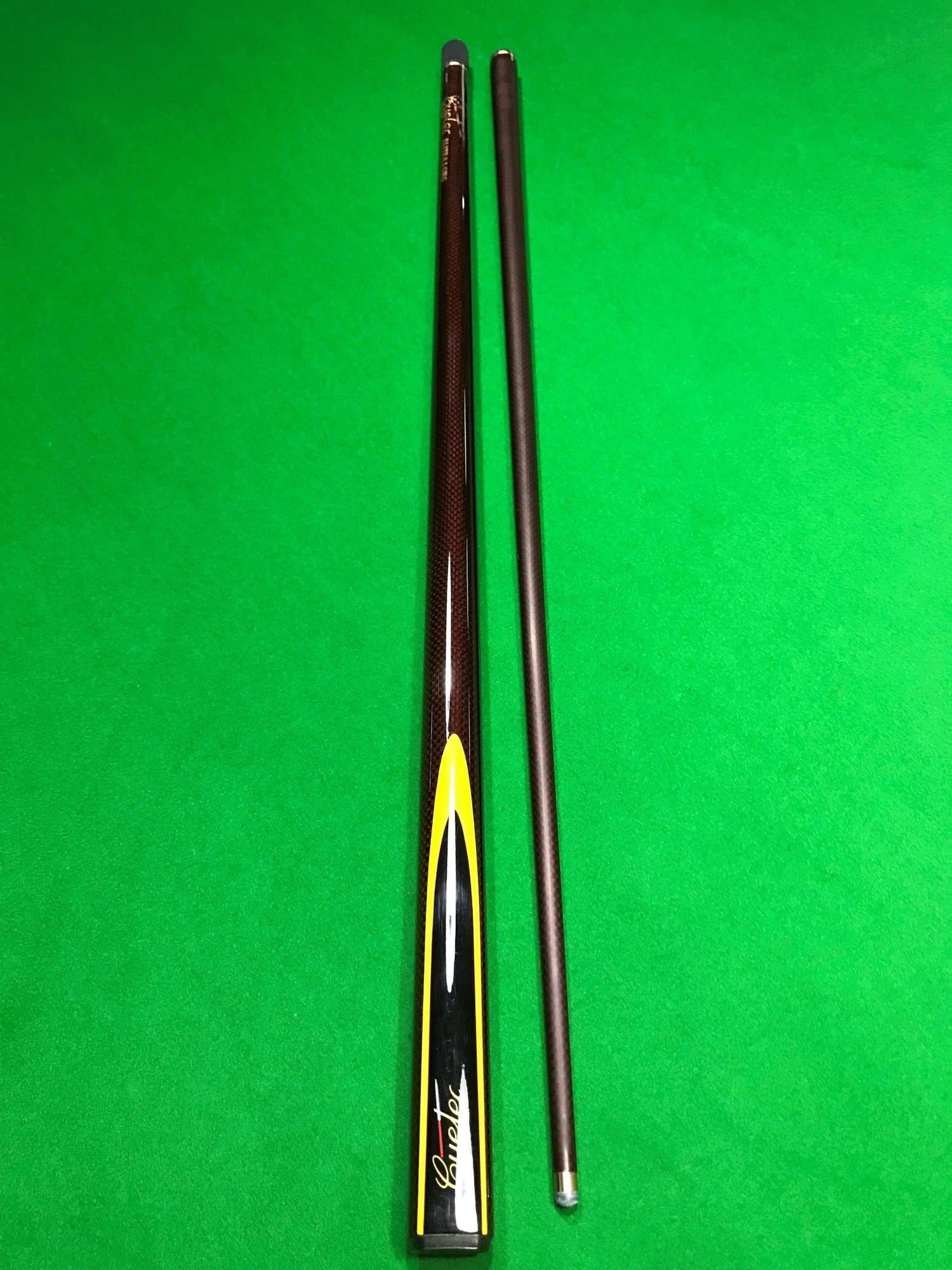 CUETEC Maroon Fiberglass Pool, Snooker & Billiard Cue - Q-Masters