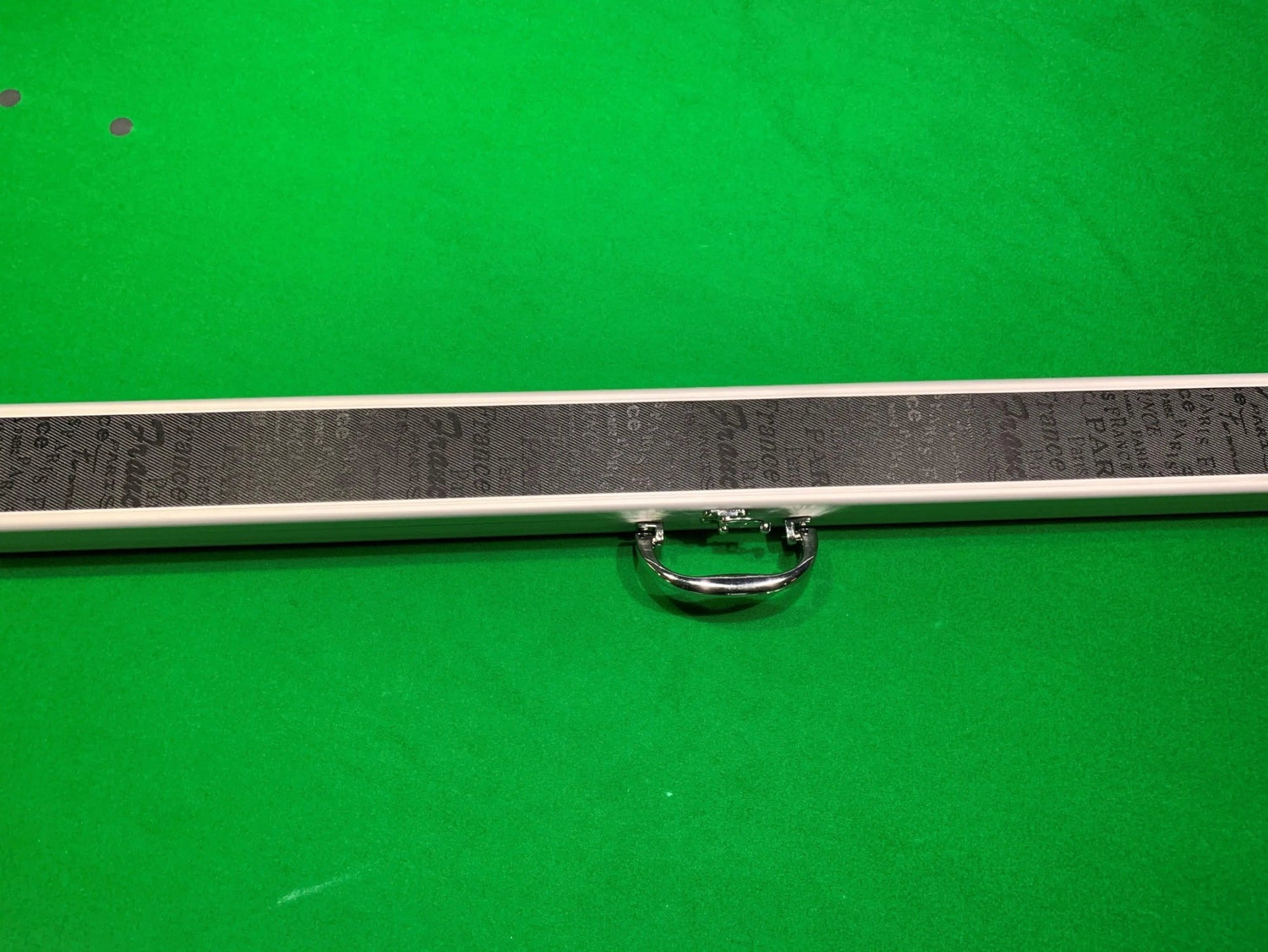 Deluxe Aluminium Design Pool Snooker Billiard 3/4 Cue Case - Q-Masters