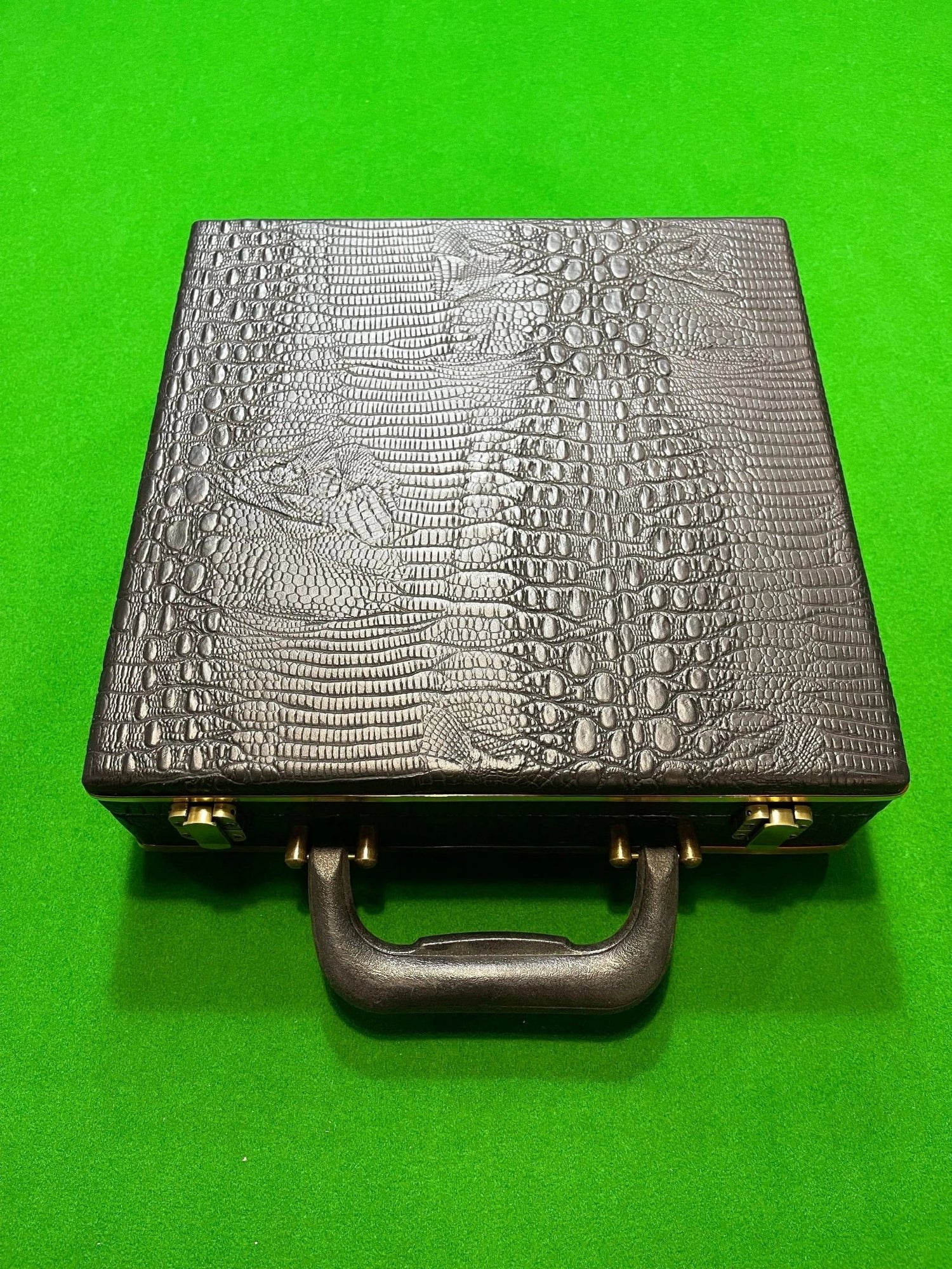 Deluxe Black Vinyl Pool Ball Case - Q-Masters