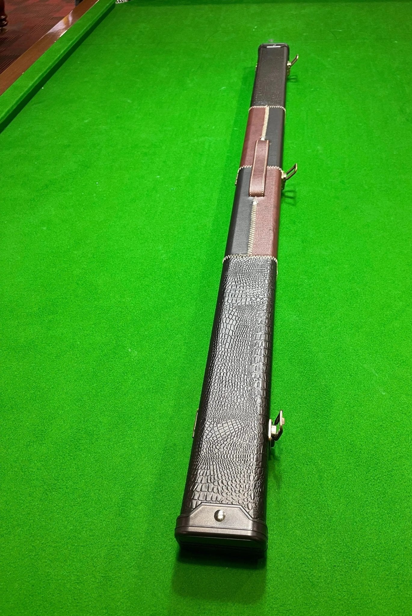 Deluxe Leather Art 3/4 Pool, Snooker, & Billiard Cue Case - Q-Masters