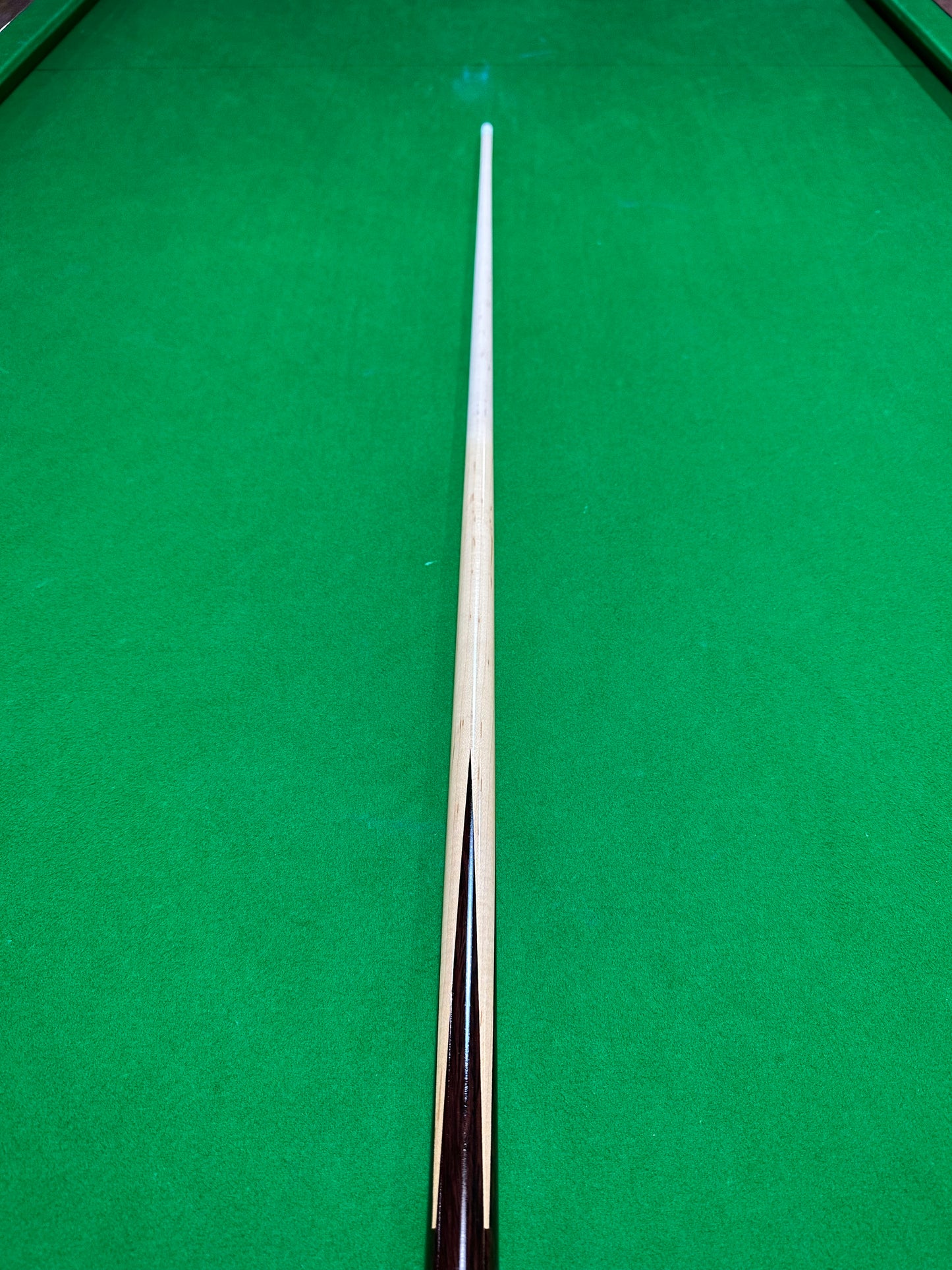 HUEBLER Mark II 1 Piece Pool, Snooker & Billiard Maple Cue